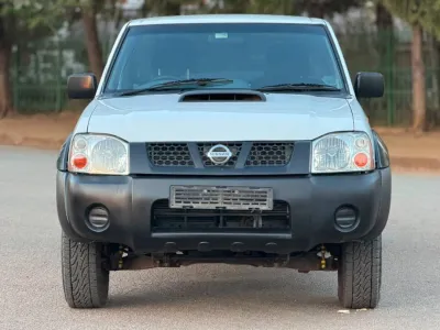 2017 Nissan NP300 Hardbody 2.5D Single Cab 4x4 Manual