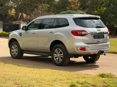 2018 Ford Everest SUV with 78,854 km – cream finish, well-presented