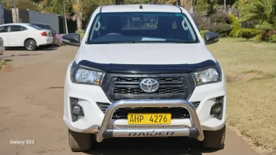 2019 Toyota Hilux 4x4 Pickup, 142,889 km