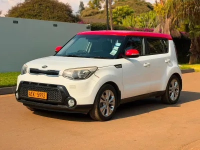 2016 Kia Soul 1.6L Hatchback, Red and White, Petrol Auto