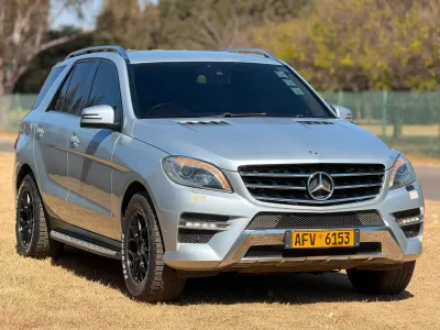 Mercedes-Benz ML350 2014 – low-mileage SUV with service history