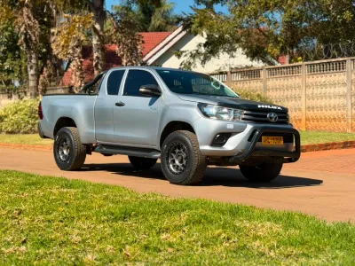 Toyota Hilux 2.4L Double Cab Pickup with Bull Bar