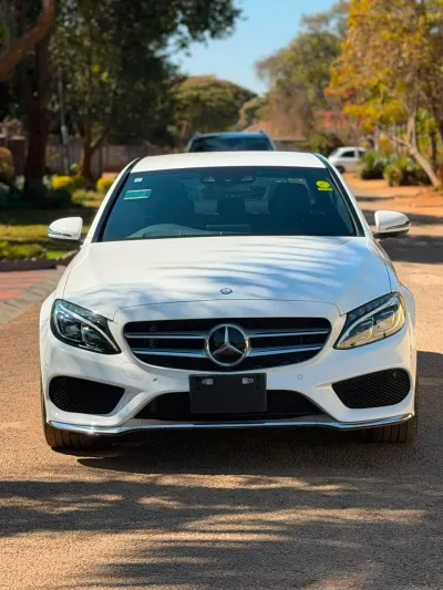 2017 Mercedes-Benz C-Class C200 – White Sedan, 65,826 km