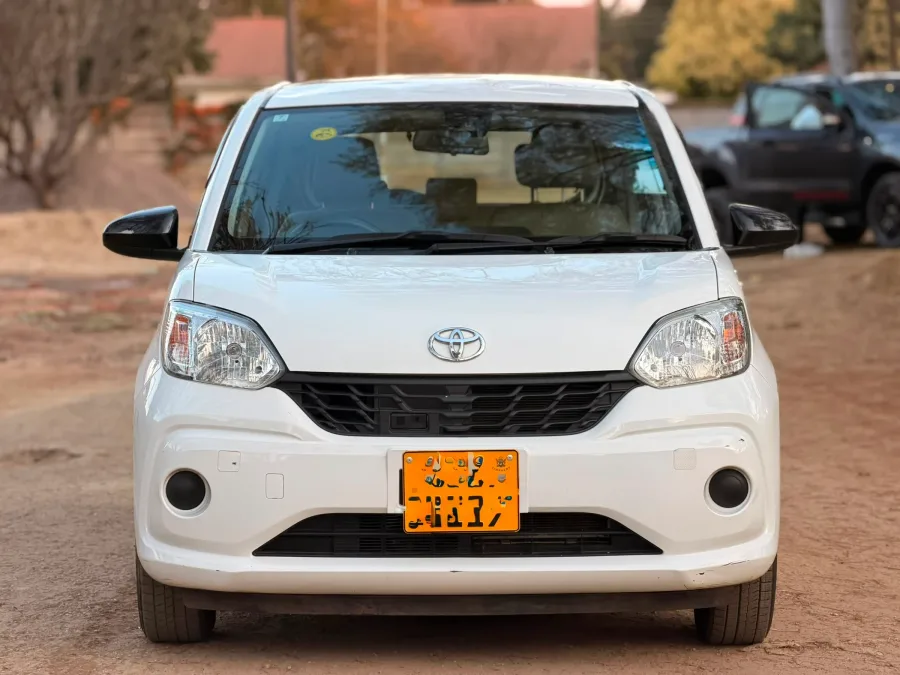 Toyota Passo 2018 Auto – White Four-Door City Runabout