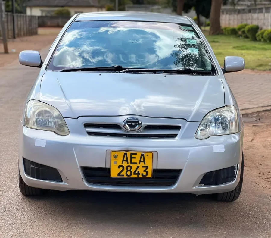 Toyota Runx 2007 — reliable five-door hatchback, white, manual, ready to work