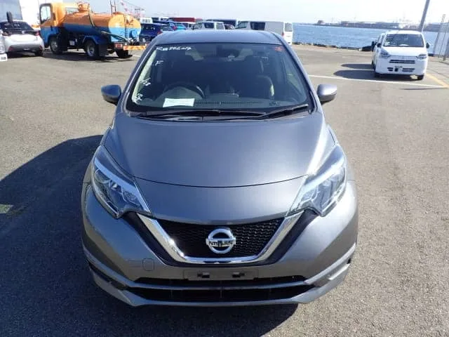 2016 Nissan Note 1.2L - Silver five-seater hatchback, 64,000 km