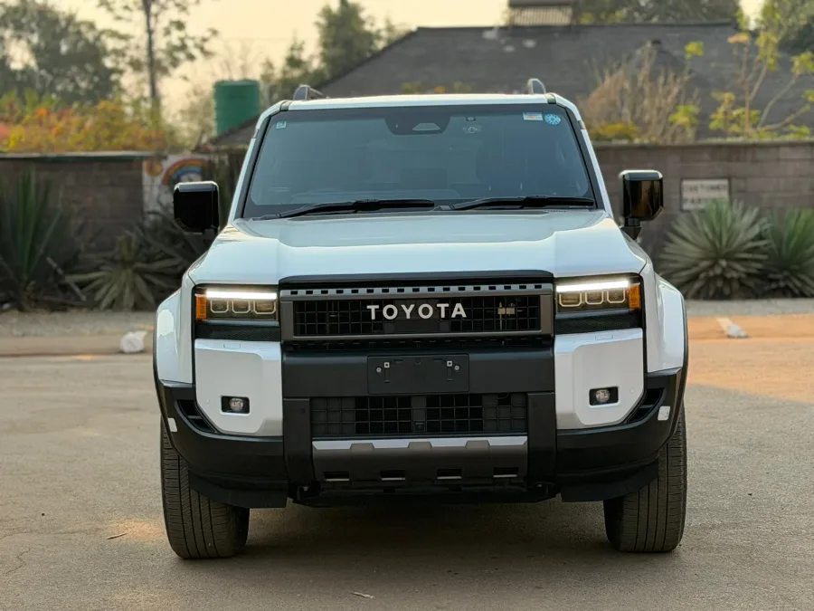 2025 Toyota Land Cruiser Prado 2.4L Hybrid Max - 9,000km