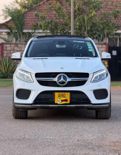 2017 Mercedes-Benz GLE 350d 4MATIC Coupe - White, 90,000 km