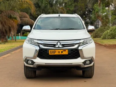 2018 Mitsubishi Pajero Sport Automatic SUV – 96,000 km