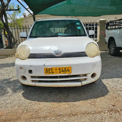 2009 Toyota Sienta 1.5L Automatic – USD 4,700