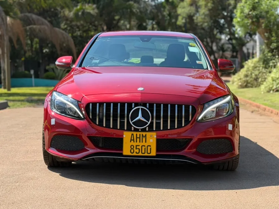 2017 Mercedes-Benz C-Class C180 Automatic Sedan – 23,164 km