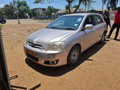2006 Toyota Allex Hatchback, 23,171 km – USD 5,500