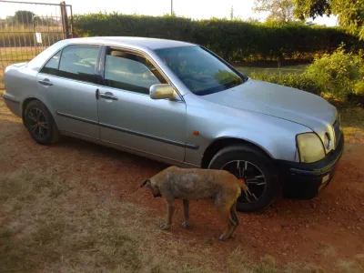 Toyota Progres 2000 — reliable sedan, solid running engine