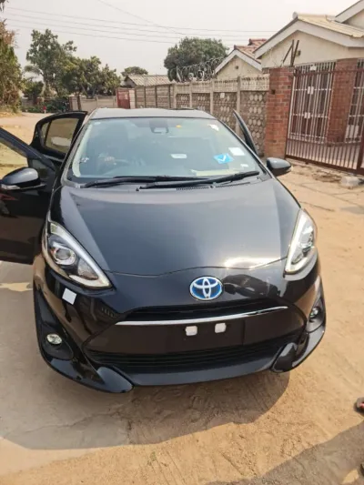 2017 Toyota Aqua Hybrid Hatchback – 141,000 km