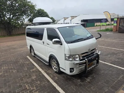TOYOTA QUANTUM SUPER 
