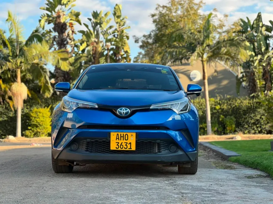 Toyota C-HR Hybrid 2017 - Blue SUV