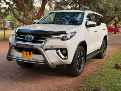 Toyota Fortuner GD6 2017 Automatic 4x2 SUV