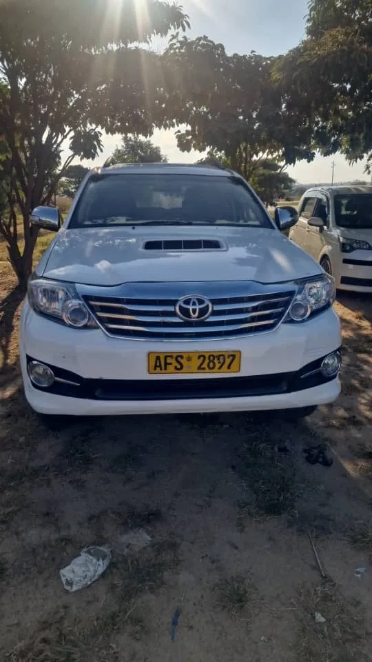 Toyota Fortuner D4D 3.0 Diesel 2013