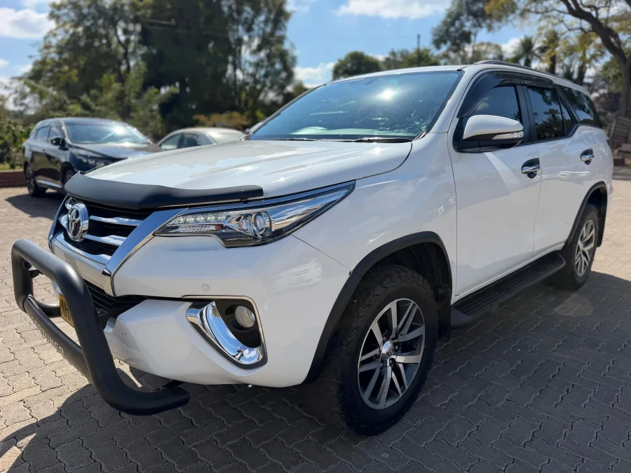 Toyota Fortuner GD6 2017 – 7-seater SUV, duty paid, low mileage