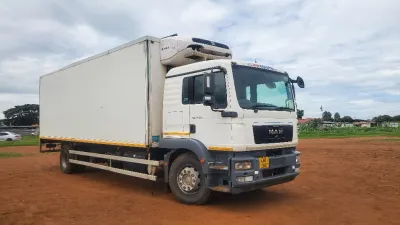 MAN 10-Tonne Refrigerated Truck, 2013, 180k km