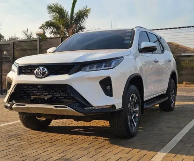 Toyota Fortuner GD6 4x4 Automatic, 2025, Low Mileage
