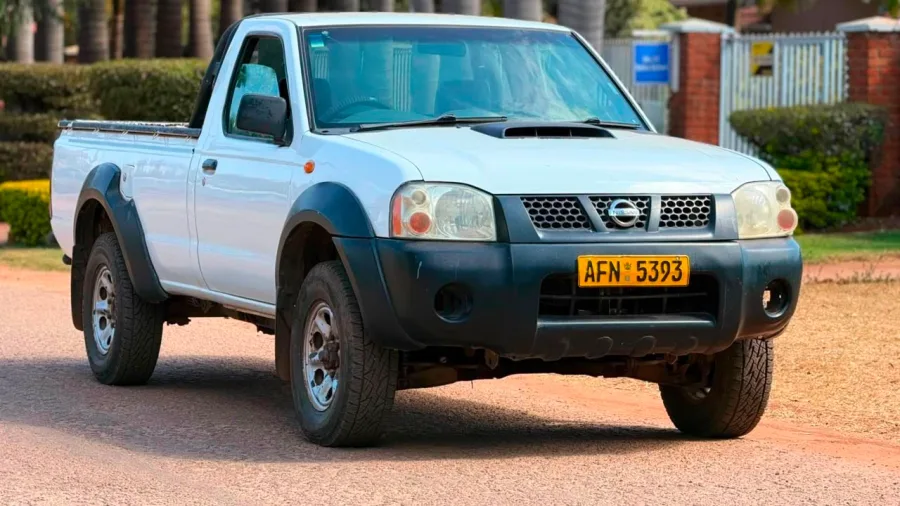 Nissan NP300 Hardbody 2012, 4x4 Diesel, 140k km