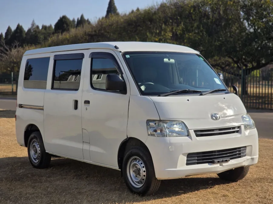 Toyota Liteace GL Van 2018 | Automatic | 79,000 km