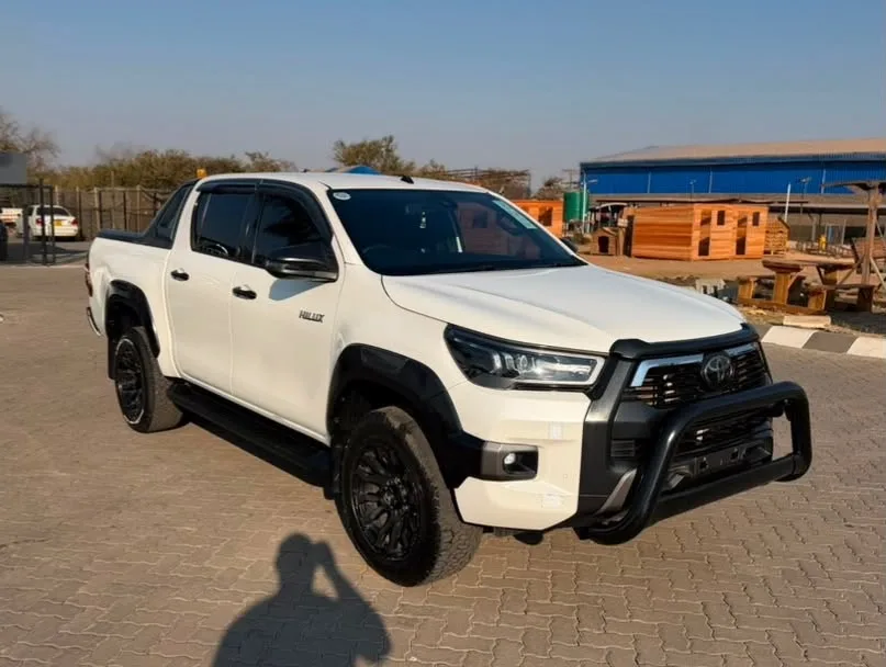2023 Toyota Hilux 4x4 Automatic Crew Cab