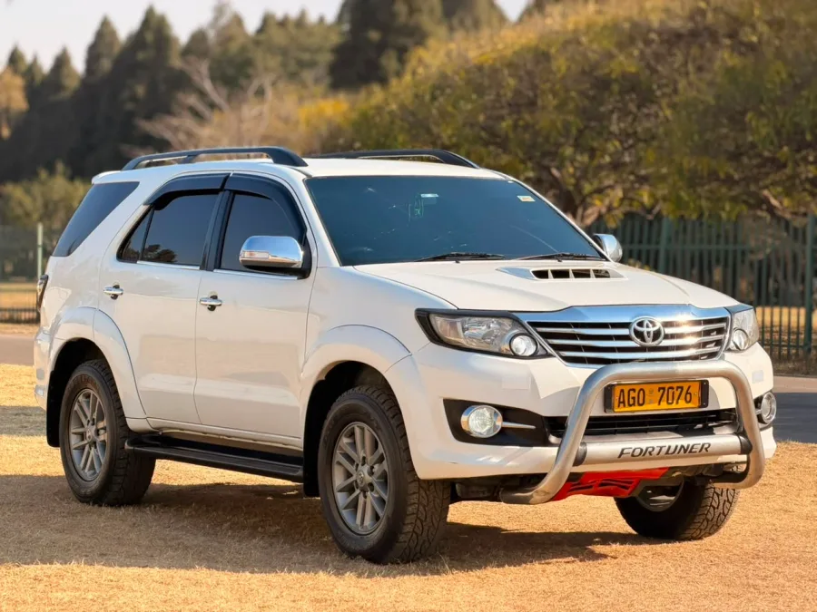 Toyota Fortuner 3.0 D4D 2015 – Automatic, White
