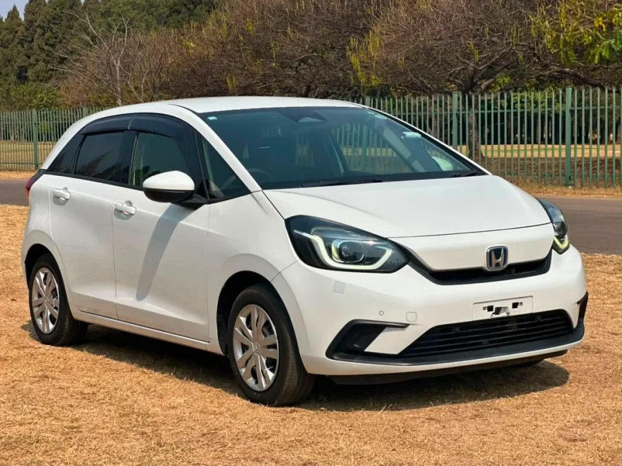 Honda Fit Hybrid 2020, 65,000 km, duty paid