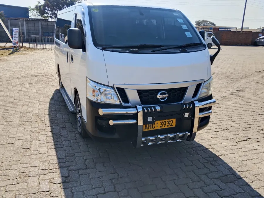 Nissan NV350 Automatic Van, 2014, 120,000 km