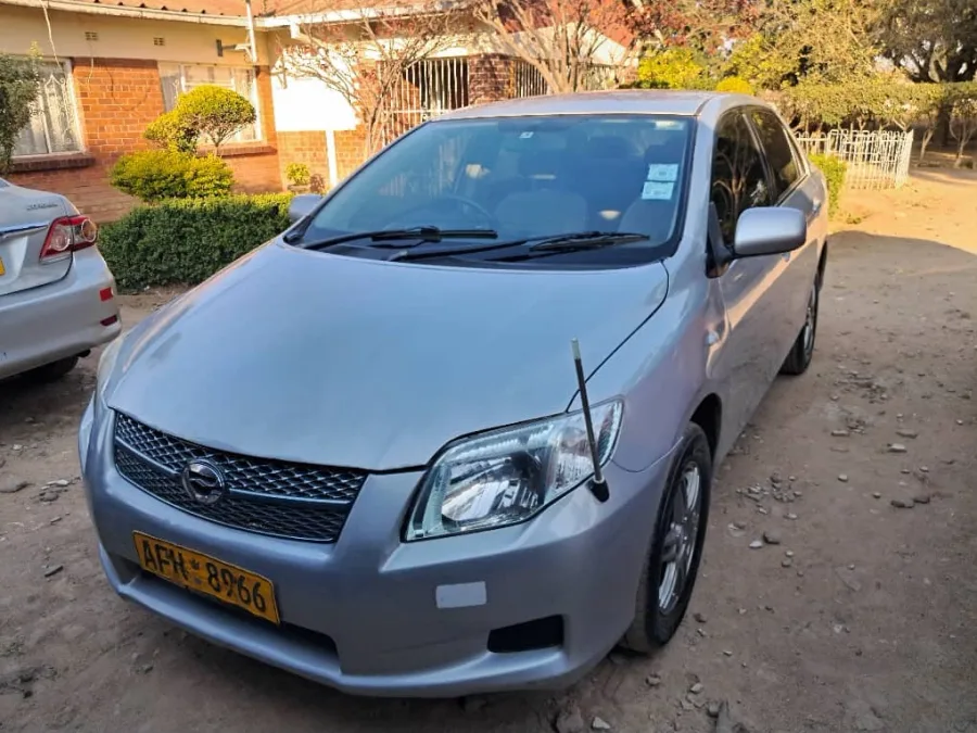 Toyota Axio 2006, automatic, 170,000 km, silver