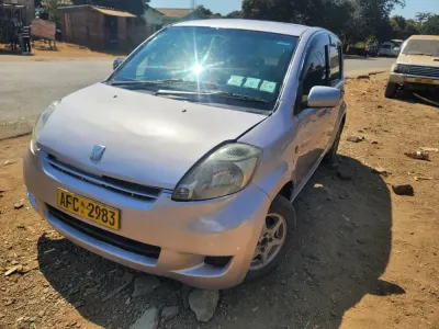 Toyota Passo 0.9L Automatic Hatchback, 150,000 km