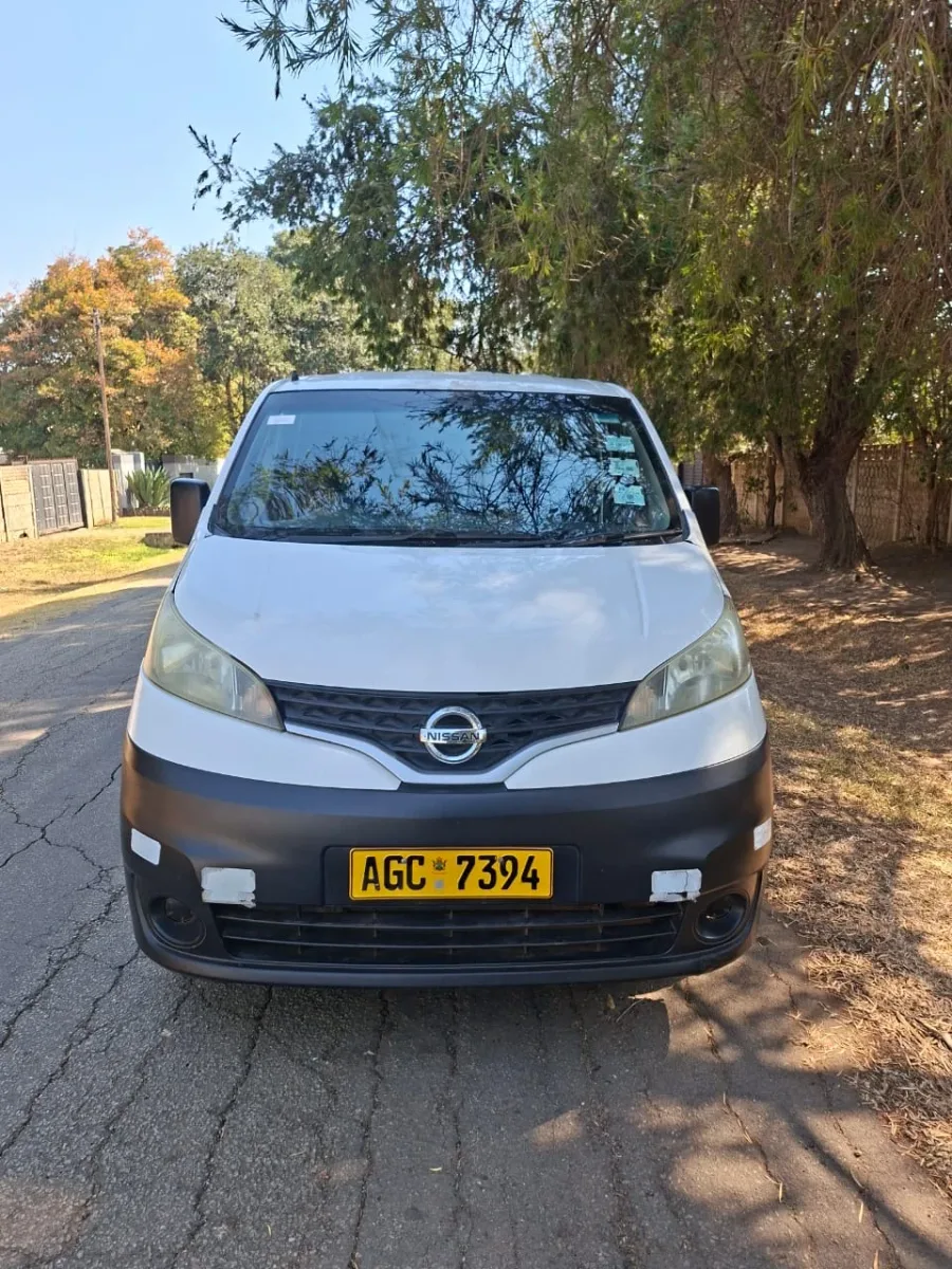 Nissan NV200 Van, 2014 – 120,000 km, Automatic