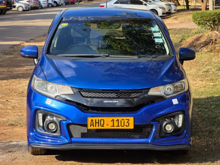 Honda Fit Hybrid 2017 with Mugen Kit, Automatic, 75 000 km