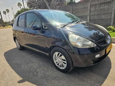 Honda Fit 2004 Automatic Hatchback - Solid Runner