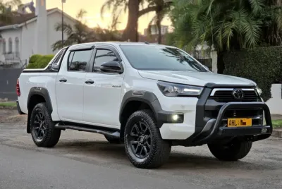 2021 TOYOTA HILUX LEGEND 