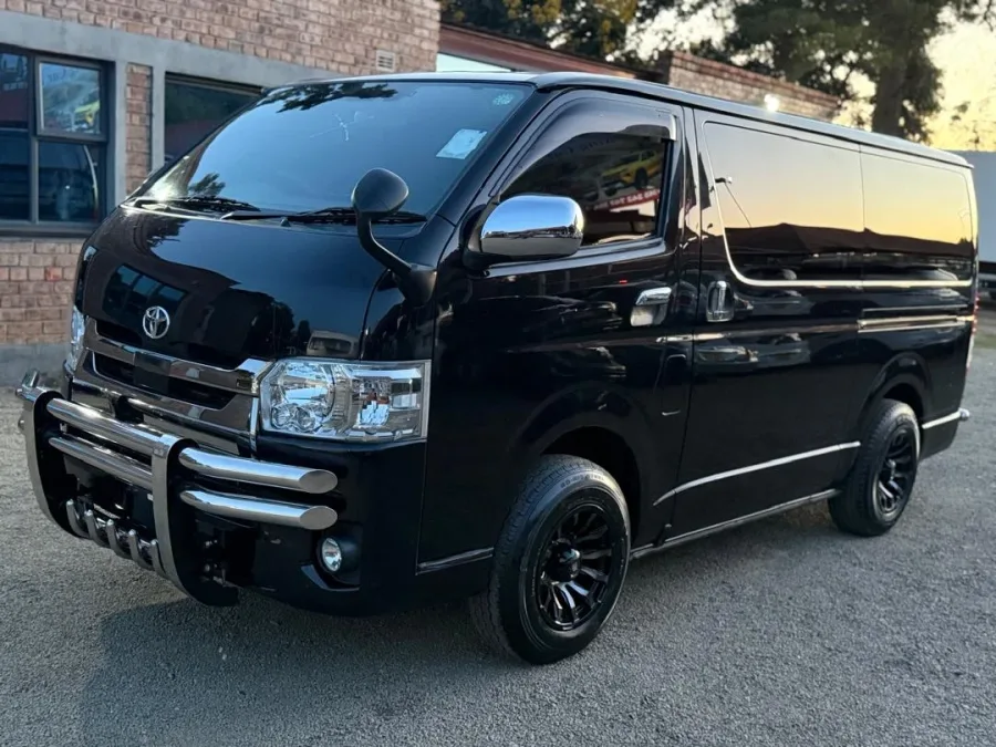 2019 Toyota Hiace Super GL 2.8L Turbo-Diesel – 47,000 km