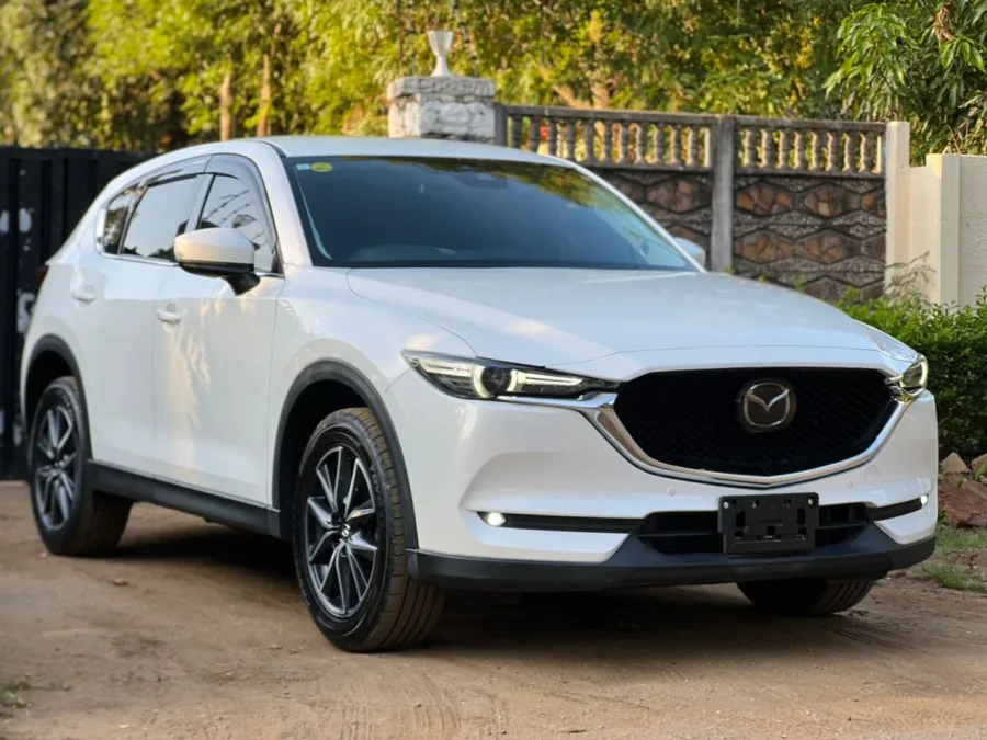 2017 Mazda CX-5 Diesel SUV — 70,000 km, heads-up display, leather interior