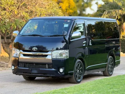 2016 Toyota Hiace Super GL 2.8L Turbo Diesel Van