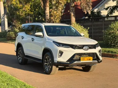 2023 Toyota Fortuner GD6 2.4L Turbodiesel, 39,000 km