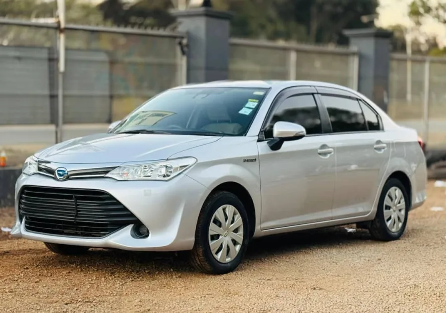 2016 Toyota Corolla Axio Hybrid – 65,000 km, automatic, excellent condition