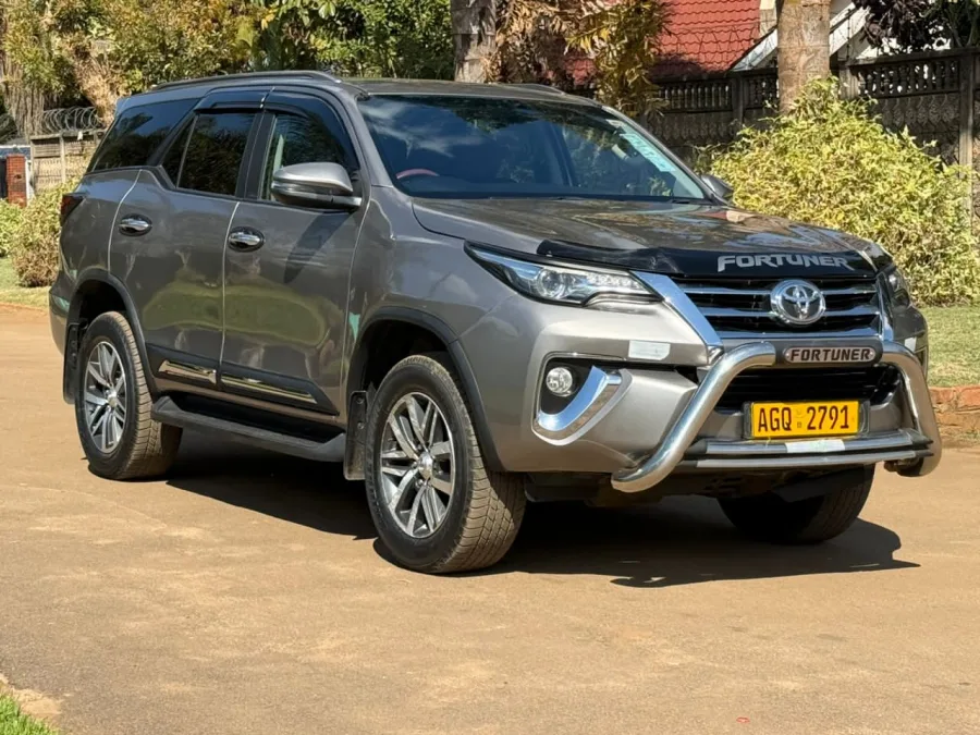 2017 Toyota Fortuner 2.8 Diesel Automatic with Leather