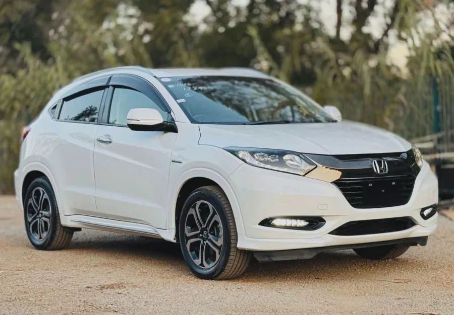 2018 Honda Vezel Hybrid - White, Automatic, Reverse Camera