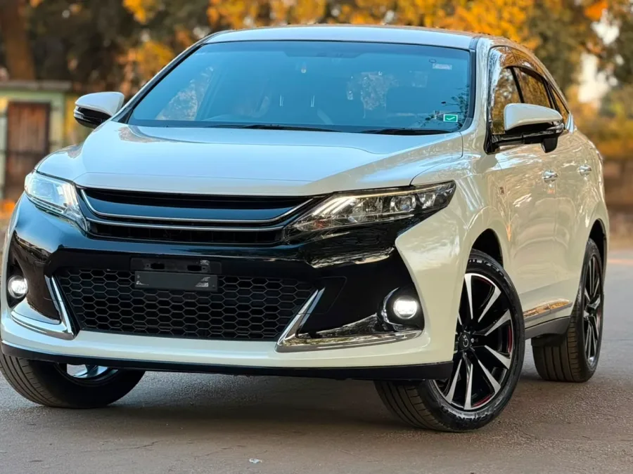 2017 Toyota Harrier 2.0 Petrol CVT – Well-Maintained Performance SUV