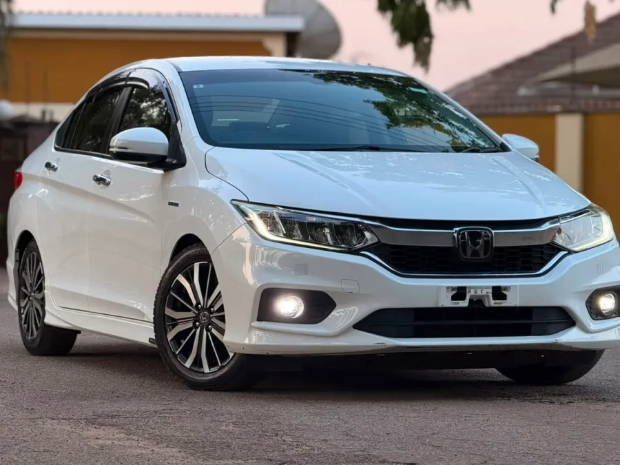2018 Honda Grace Hybrid 1.5L - Automatic, 55000 km