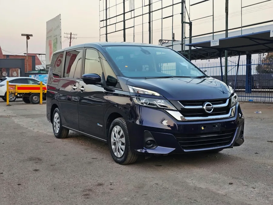 2017 Nissan Serena S-Hybrid 2.0L CVT Van