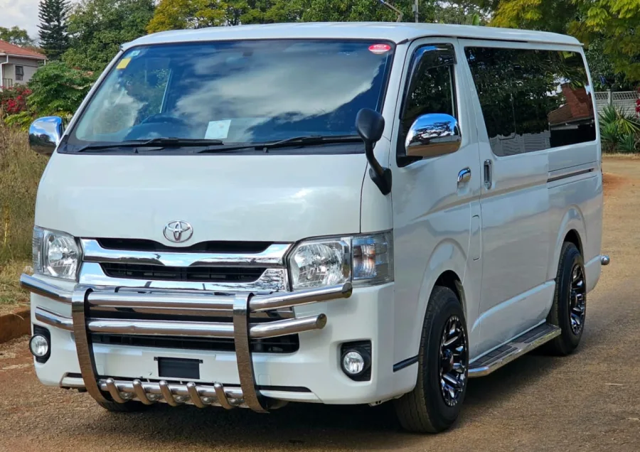 Toyota Hiace Super GL 3.0 Turbodiesel – 98,000 km