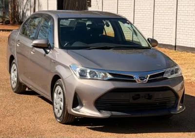 Toyota Corolla Axio Hybrid 1.5L automatic — 68 000 km