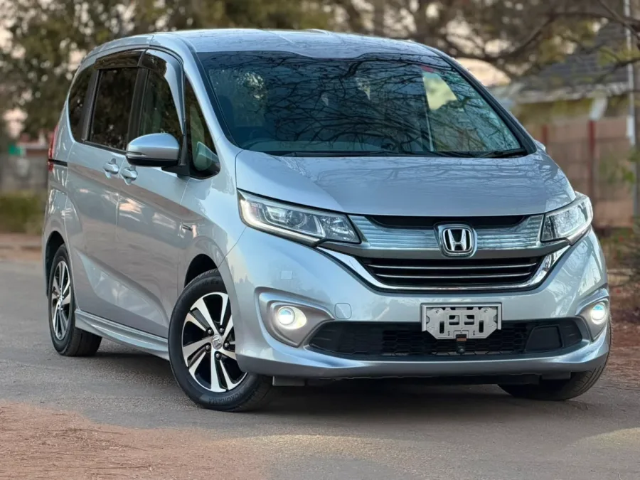 2018 Honda Freed Hybrid 7-Seater with Adaptive Cruise Control